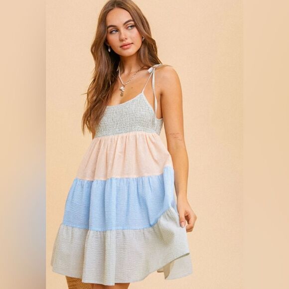 Hem & Thread Brynn Dress size M - Picture 1 of 7